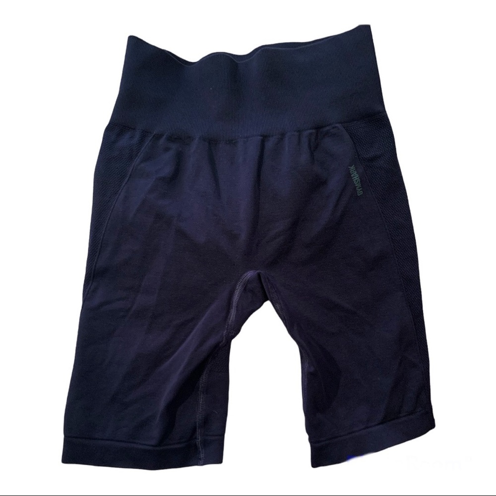 X small Gymshark biker shorts.